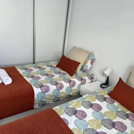 Apartamento Urb Los Naranjos 2 Y 1 Bano, Wifi Marbella