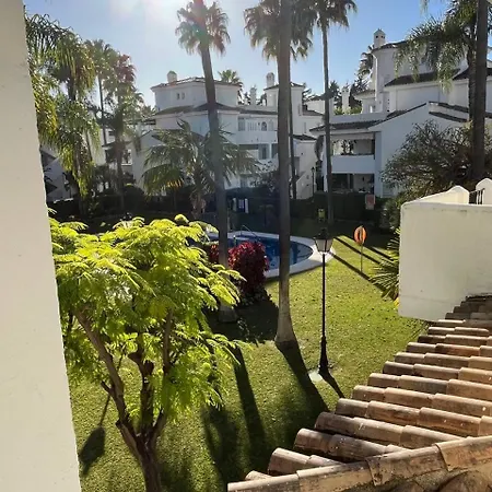 Apartamento Urb Los Naranjos 2 Y 1 Bano, Wifi * Marbella